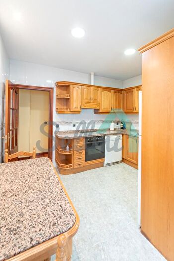 Casas en venta y pisos alquiler - 3