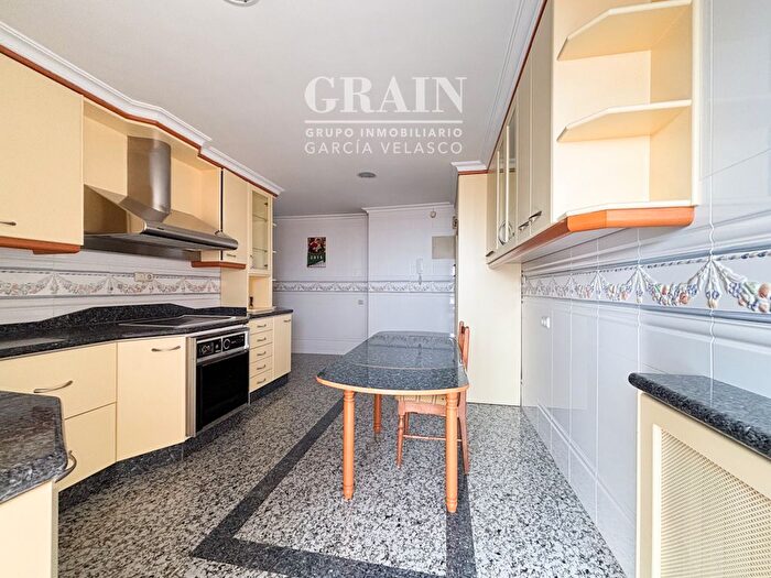 Casas en venta y pisos alquiler - 2