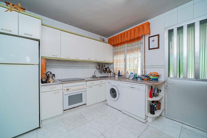 Casas en venta y pisos alquiler - 2