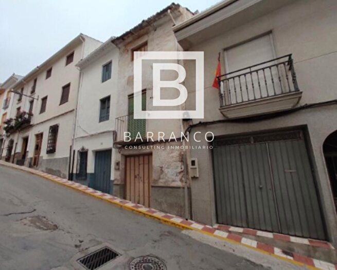 Casas en venta y pisos alquiler - 1