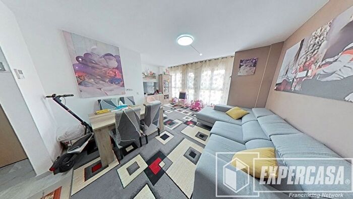 Casas en venta y pisos alquiler - 1