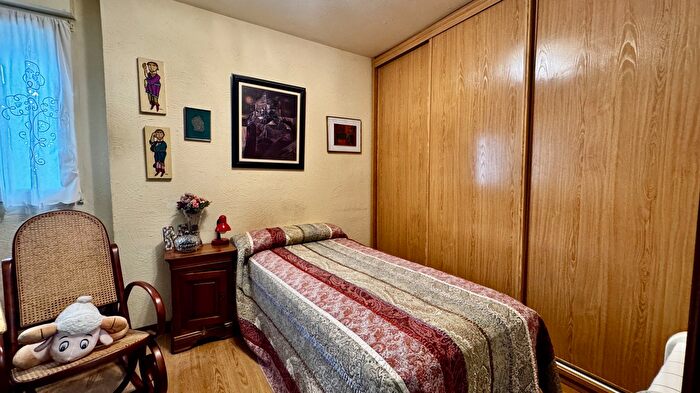 Casas en venta y pisos alquiler - 2