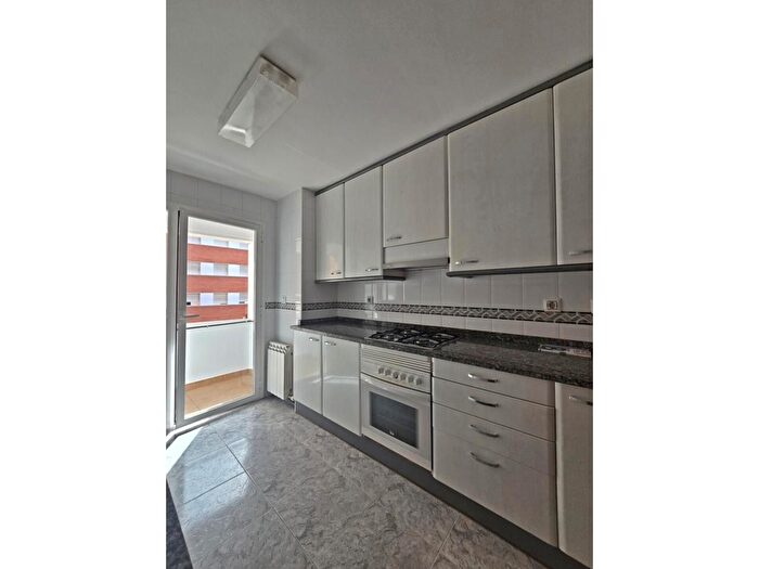 Piso en venta en Fenals, Lloret de Mar de 4 habitaciones