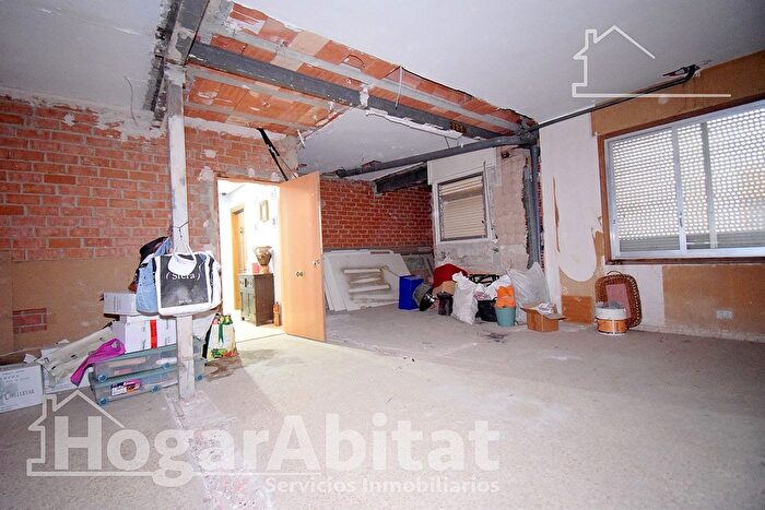 Casas en venta y pisos alquiler - 3