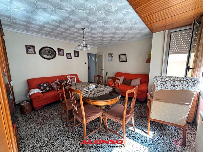 Casas en venta y pisos alquiler - 2
