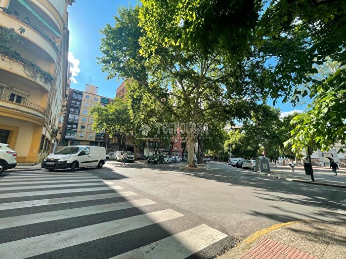 Piso en venta en Pardaleras, Badajoz Capital de 4 habitaciones