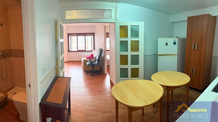 Casas en venta y pisos alquiler - 3