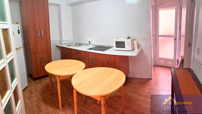 Casas en venta y pisos alquiler - 2