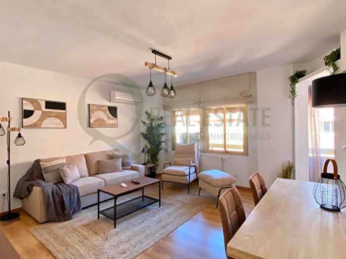 Casas en venta y pisos alquiler - 1