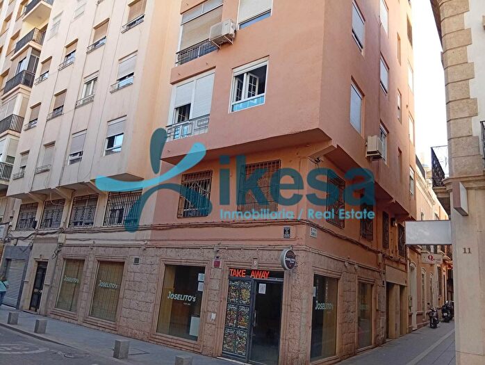Casas en venta y pisos alquiler - 1