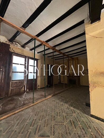 Casas en venta y pisos alquiler - 3