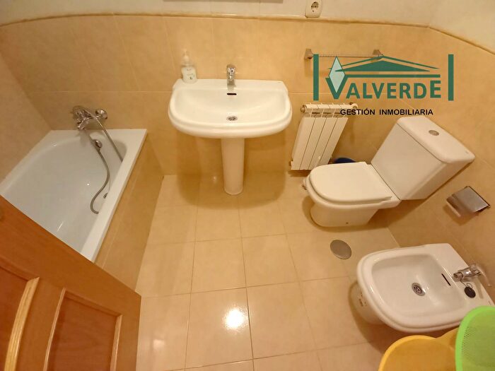 Casas en venta y pisos alquiler - 2
