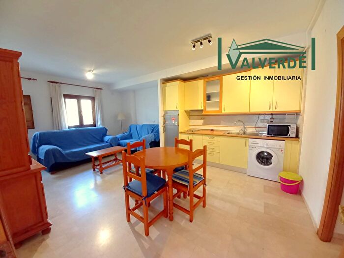 Casas en venta y pisos alquiler - 1