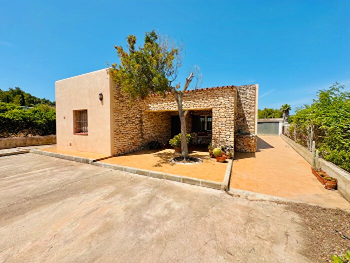Casa en venta en Sant Antoni de Portmany, Illes Balears de 4 habitaciones