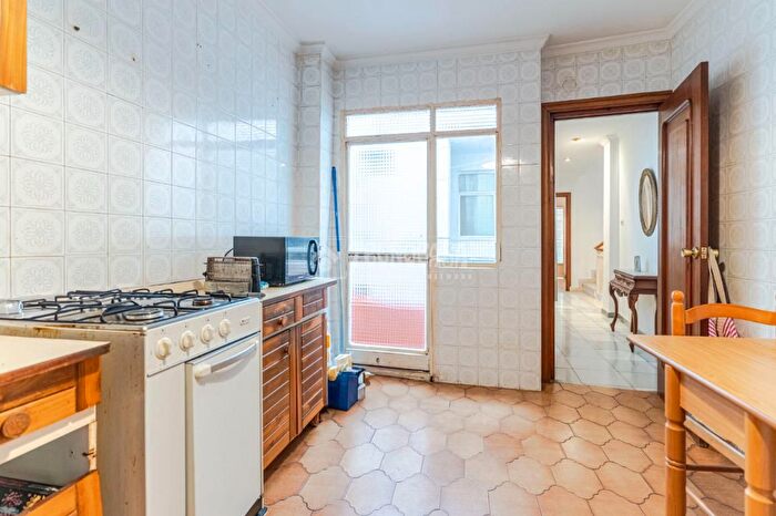 Casas en venta y pisos alquiler - 2