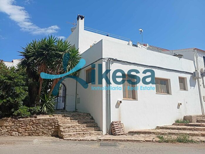 Casas en venta y pisos alquiler - 1