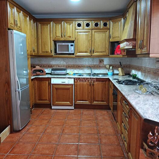 Casas en venta y pisos alquiler - 3