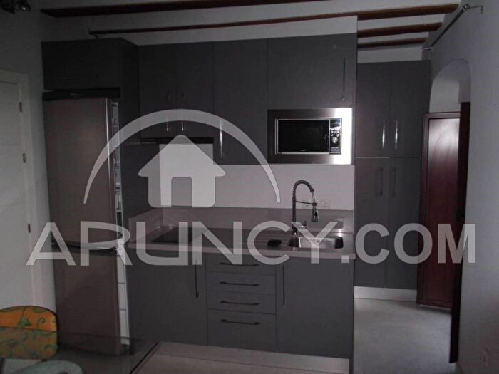 Casas en venta y pisos alquiler - 1