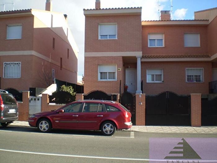 Casa en venta en Ugena, Toledo de 3 habitaciones