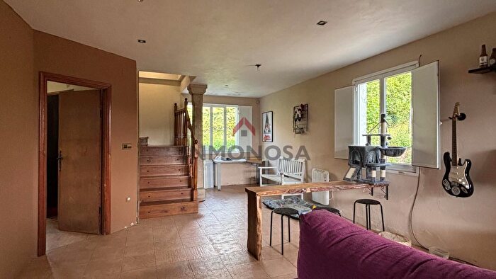 Casas en venta y pisos alquiler - 3