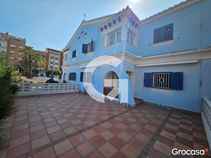 Casas en venta y pisos alquiler - 1