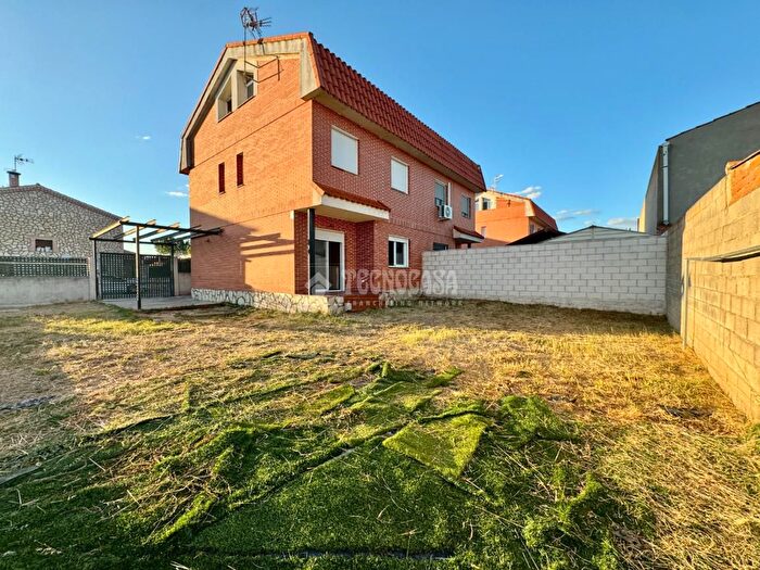 Casas en venta y pisos alquiler - 2