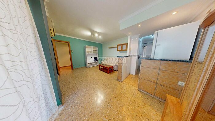 Casas en venta y pisos alquiler - 1