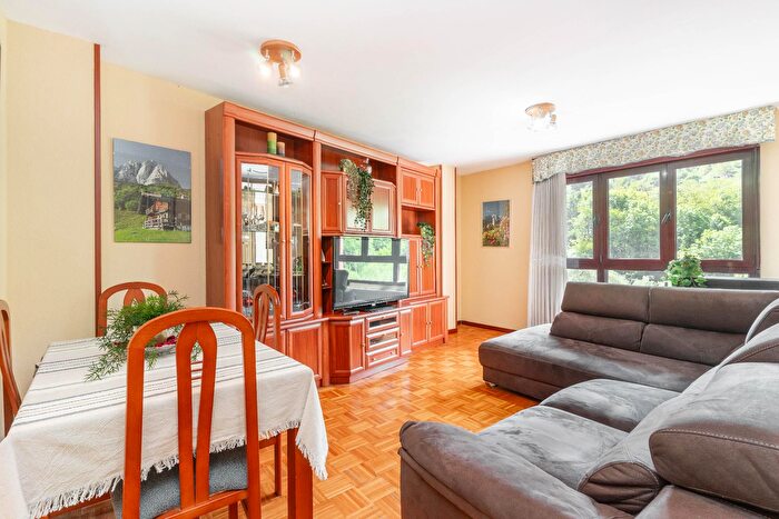 Casas en venta y pisos alquiler - 1