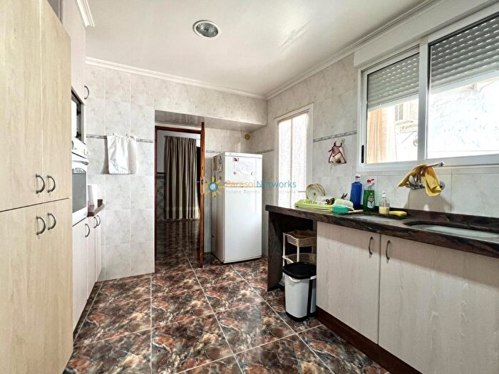 Casas en venta y pisos alquiler - 2