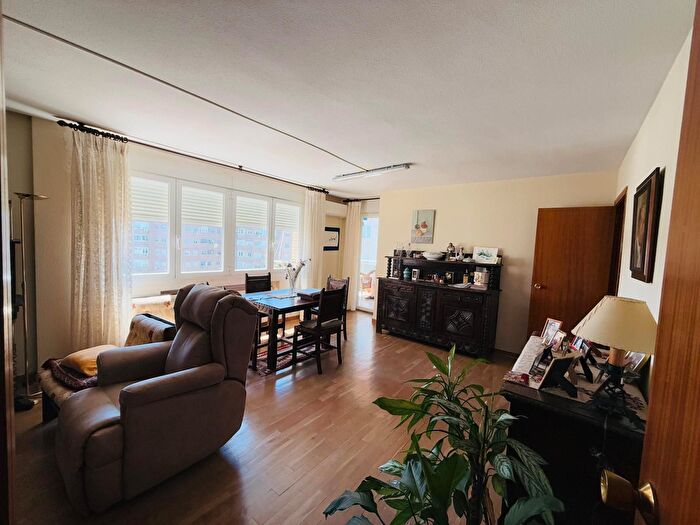 Piso en venta en Fuencarral El Pardo, Pilar de 4 habitaciones
