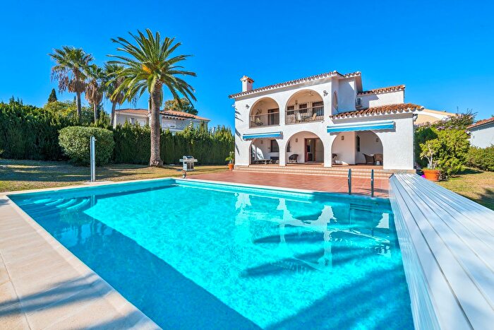 Casa en venta en Benamara Atalaya, Atalaya Isdabe de 5 habitaciones