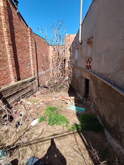 Casas en venta y pisos alquiler - 2