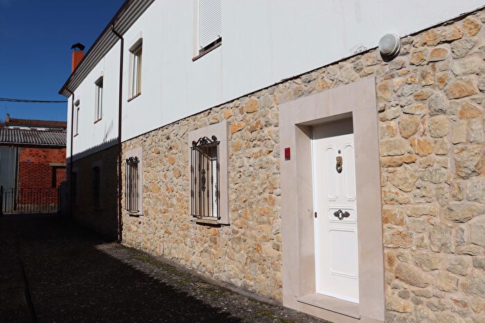 Casa en venta en La Ercina, León de 7 habitaciones