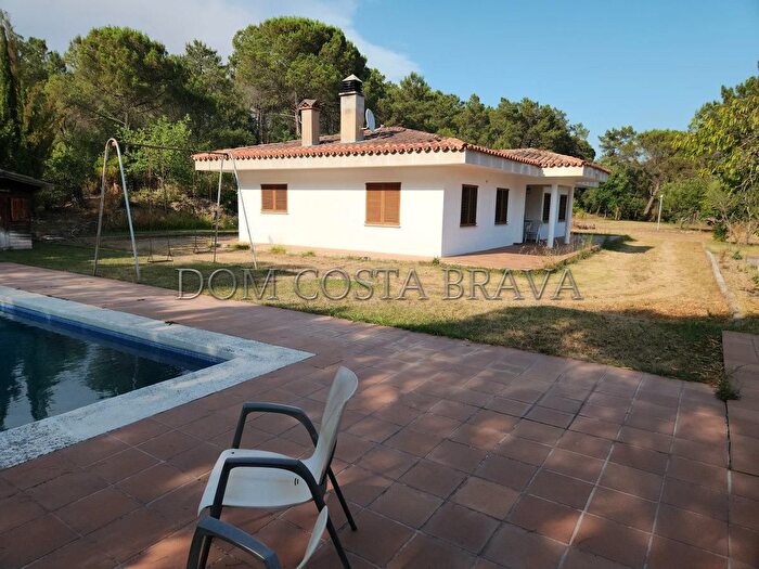 Casa en venta en Llambilles, Girona de 4 habitaciones
