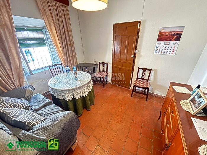 Casas en venta y pisos alquiler - 2