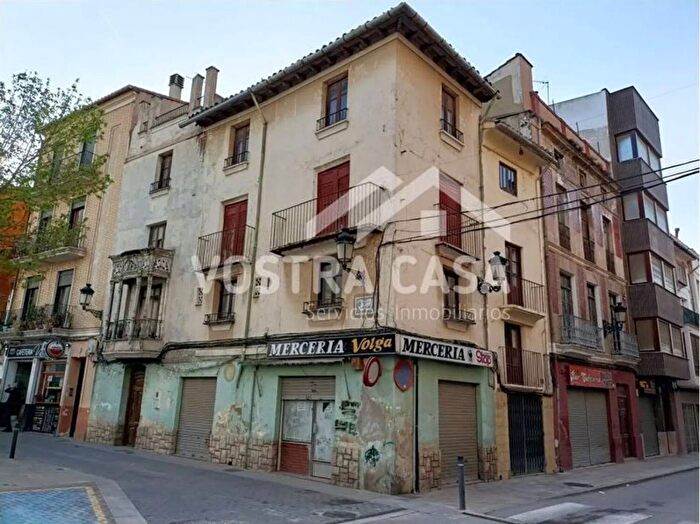 Casas en venta y pisos alquiler - 1