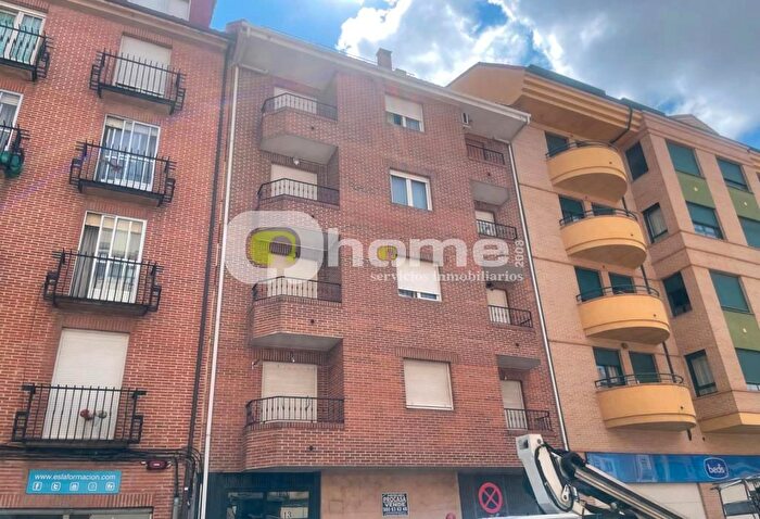 Casas en venta y pisos alquiler - 1