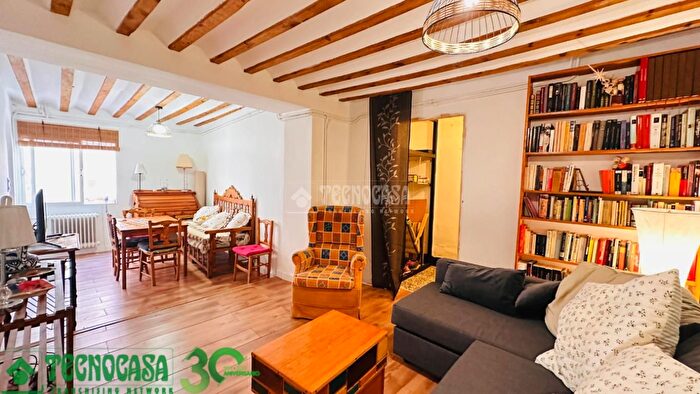 Casas en venta y pisos alquiler - 2