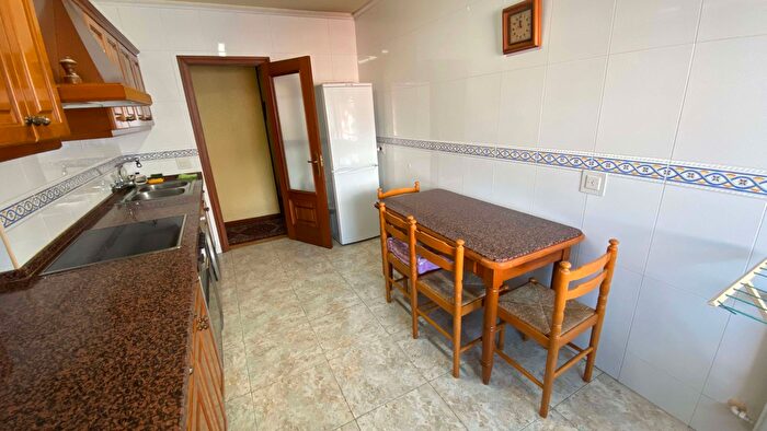 Casas en venta y pisos alquiler - 2