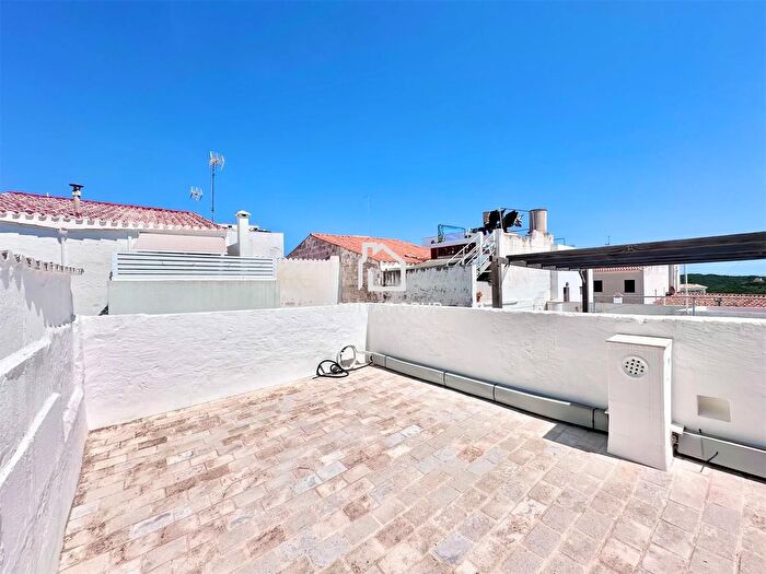Casas en venta y pisos alquiler - 3