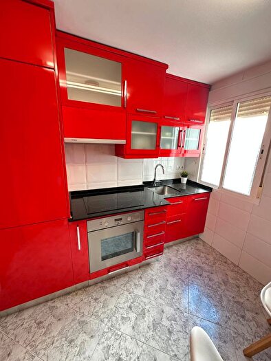 Casas en venta y pisos alquiler - 3