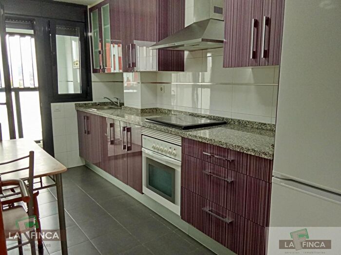 Casas en venta y pisos alquiler - 1