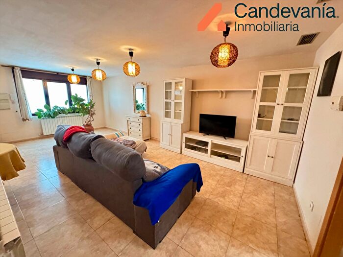 Casas en venta y pisos alquiler - 2