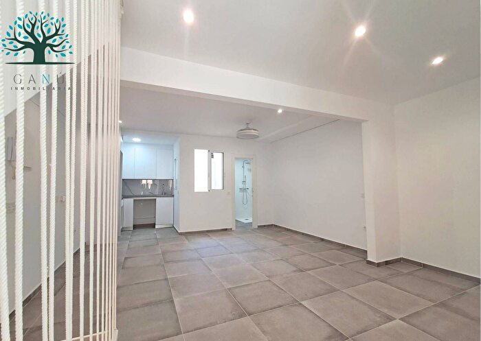 Casas en venta y pisos alquiler - 1