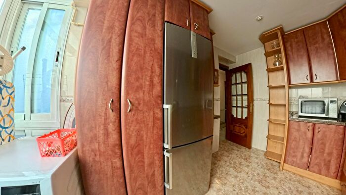 Casas en venta y pisos alquiler - 2