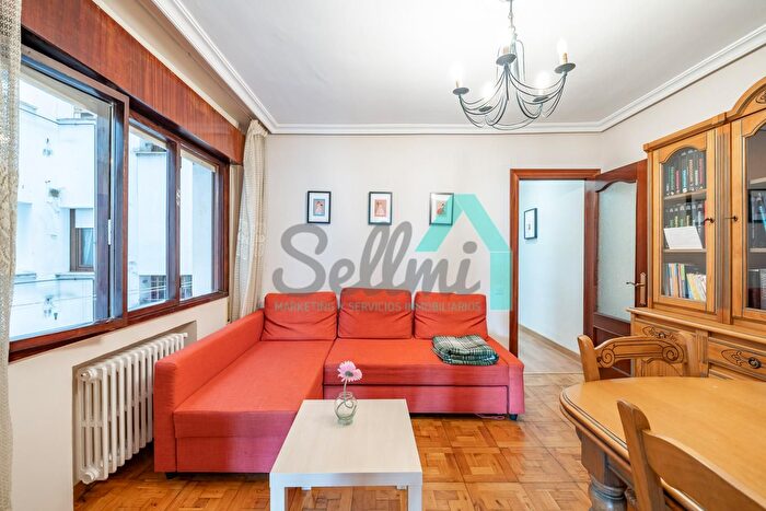 Casas en venta y pisos alquiler - 1