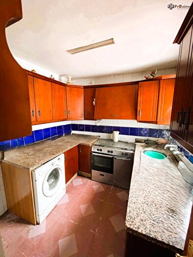 Casas en venta y pisos alquiler - 3