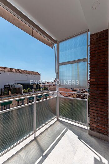 Casas en venta y pisos alquiler - 3