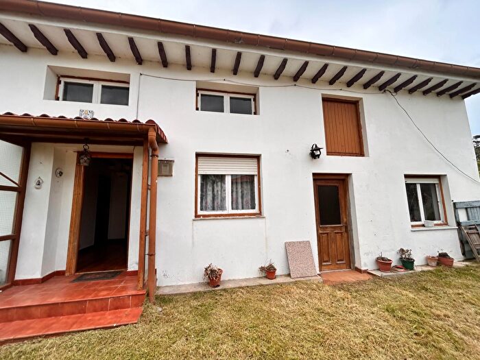 Casas en venta y pisos alquiler - 2