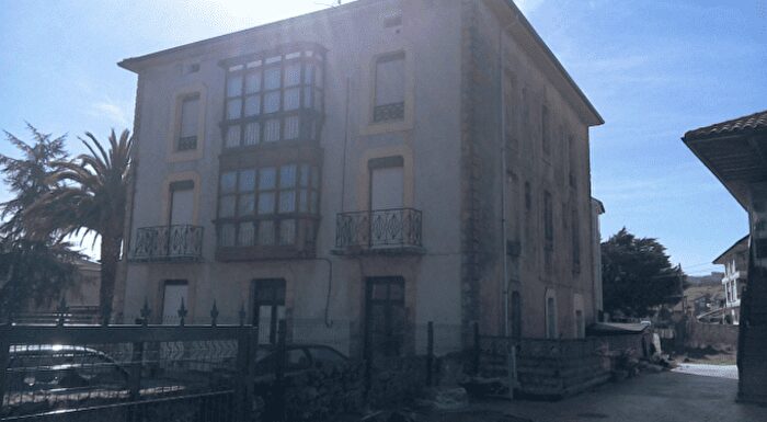 Casas en venta y pisos alquiler - 2